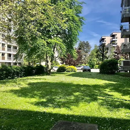 Flat Close To Seine River In Paris Apartment *